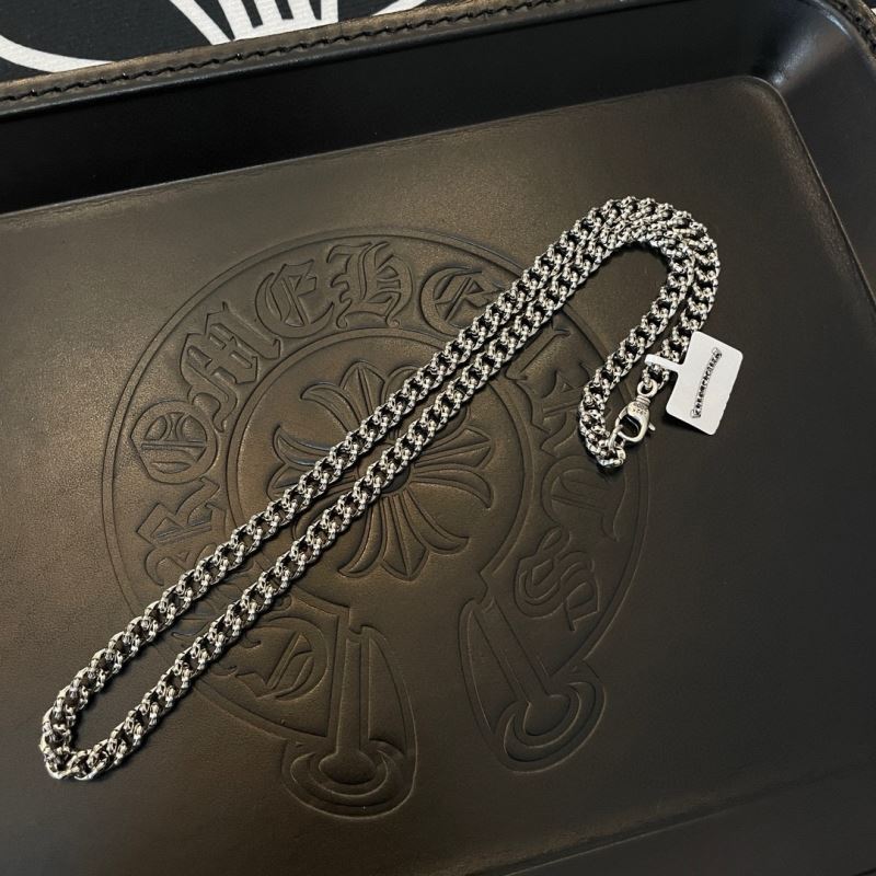 Ch*0me He**ts necklaces